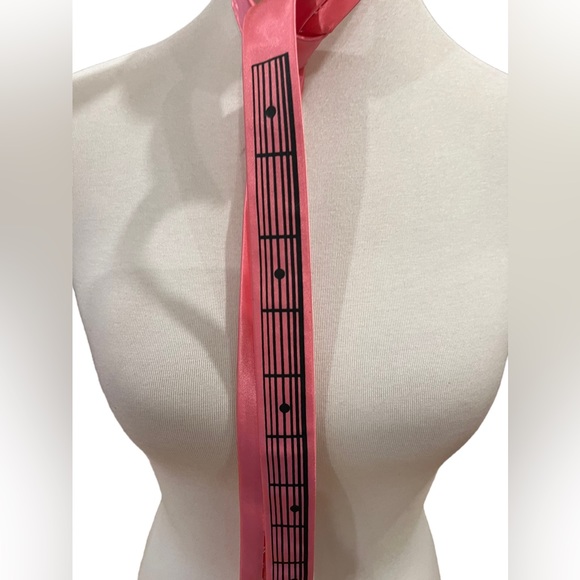 High society of Boston vintage c 1983 pink slim tie with music accents printing - Picture 2 of 3